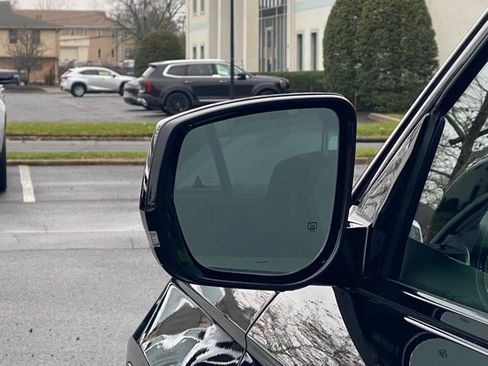 New 2025 Jeep Grand Cherokee Altitude image 11