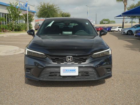 Used 2018 Honda Civic EX image 2