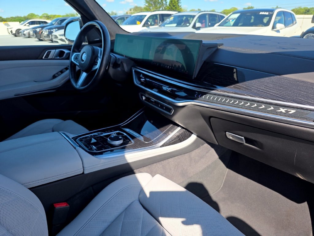 Certified 2024 BMW X7 xDrive40i w/ Executive Package AWD/4WD image 29