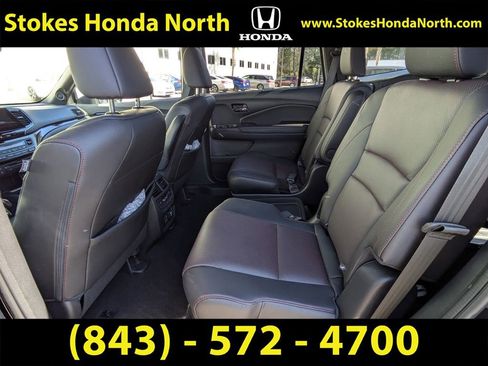 Certified 2022 Honda Pilot Black Edition image 14
