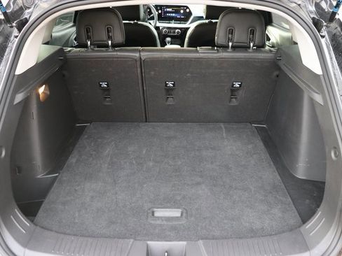 Used 2025 Chevrolet Trax LT image 11