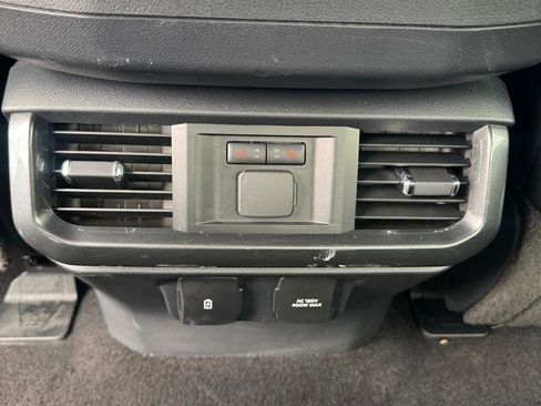 Used 2022 Ford F150 Lariat w/ Equipment Group 502A High image 19