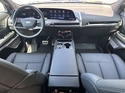 Certified 2026 Cadillac Vistiq Sport w/ LPO, Floor Liner Package AWD/4WD image 28
