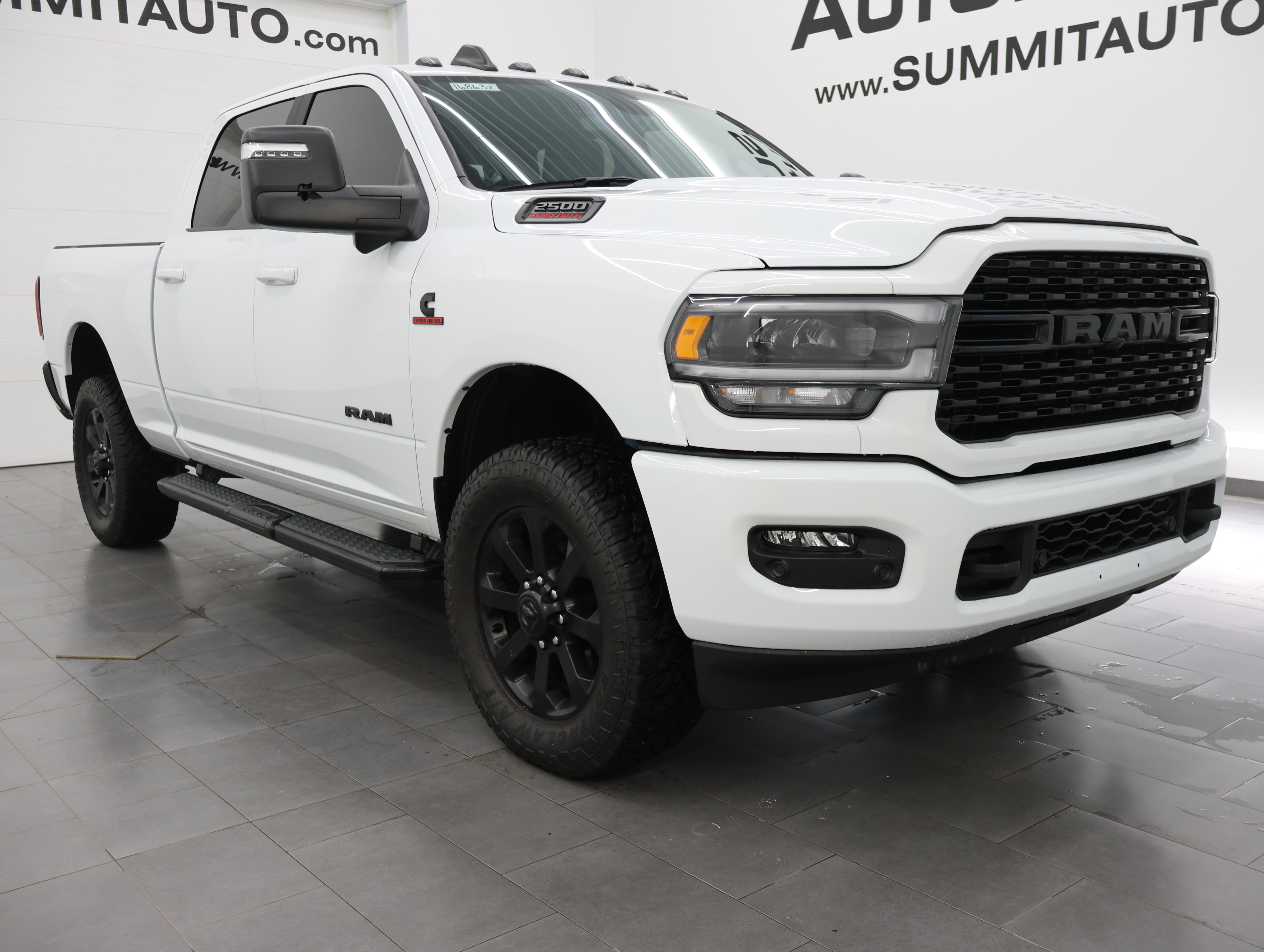 Used 2023 RAM 2500 Big Horn w/ Level 2 Equipment Group AWD/4WD image 2