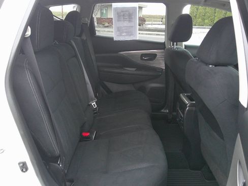 Used 2017 Nissan Murano SV image 18