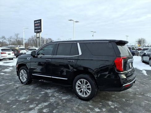 Used 2021 GMC Yukon SLT w/ SLT Premium Package image 9