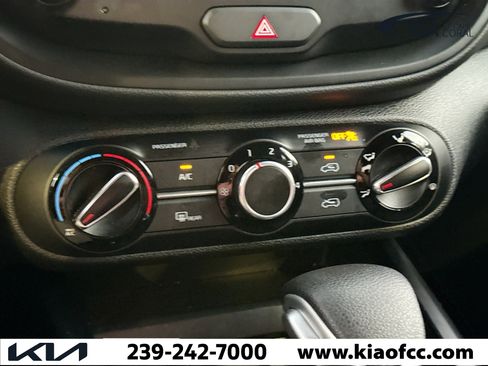Used 2021 Kia Soul LX image 30