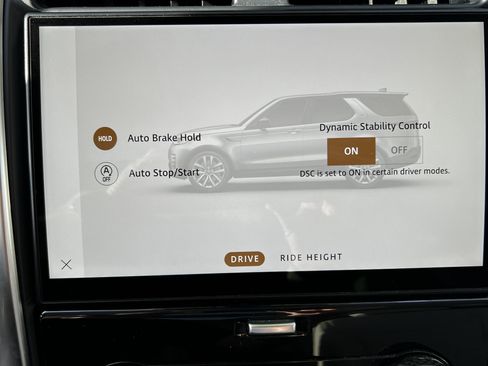 Used 2023 Land Rover Discovery S image 25