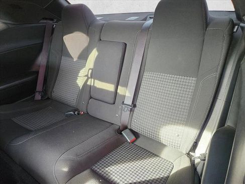Used 2020 Dodge Challenger SXT image 7