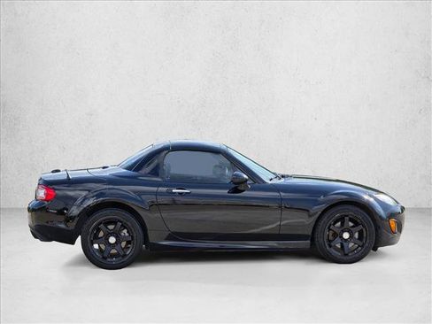 Used 2011 MAZDA MX-5 Miata Grand Touring RWD image 4