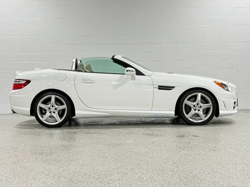 Used 2014 Mercedes-Benz SLK 250 image 5