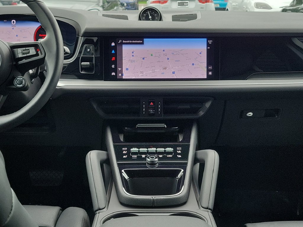 Certified 2024 Porsche Cayenne Coupe AWD/4WD image 22