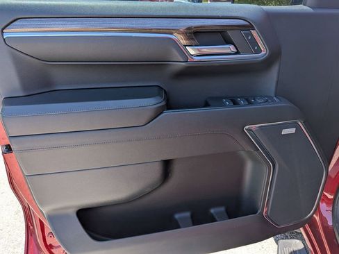 Used 2024 Chevrolet Silverado 1500 LT Trail Boss w/ LT Trail Boss Premium Package AWD/4WD image 13