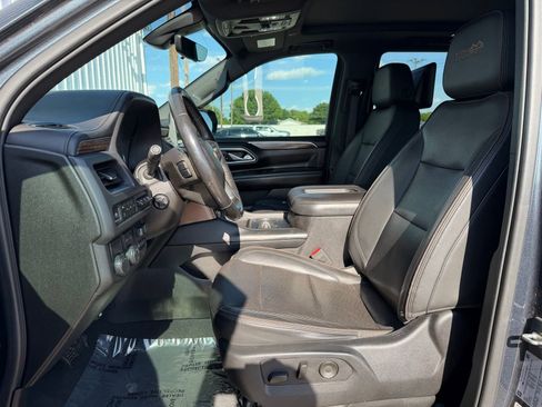 Used 2021 Chevrolet Tahoe High Country w/ Premium Package RWD image 18