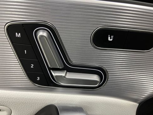 Used 2020 Mercedes-Benz A 220 4MATIC image 11