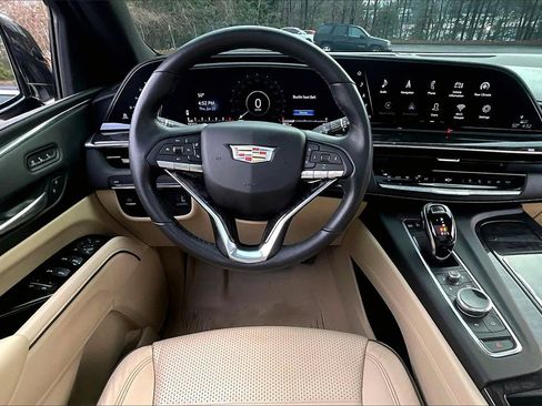 Certified 2021 Cadillac Escalade Premium Luxury image 9