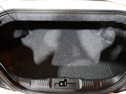 Used 2015 Ford Mustang GT Premium image 27