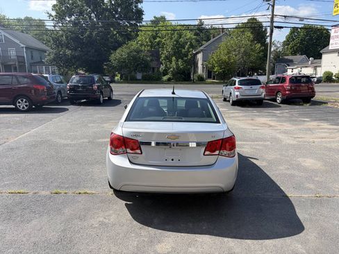 Used 2014 Chevrolet Cruze LT FWD image 6