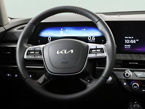 New 2025 Kia Telluride SX w/ SX Captain's Chair Package image 28