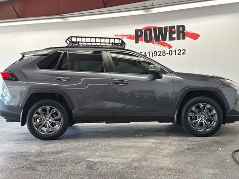 Used 2022 Toyota RAV4 XLE Premium AWD/4WD image 2