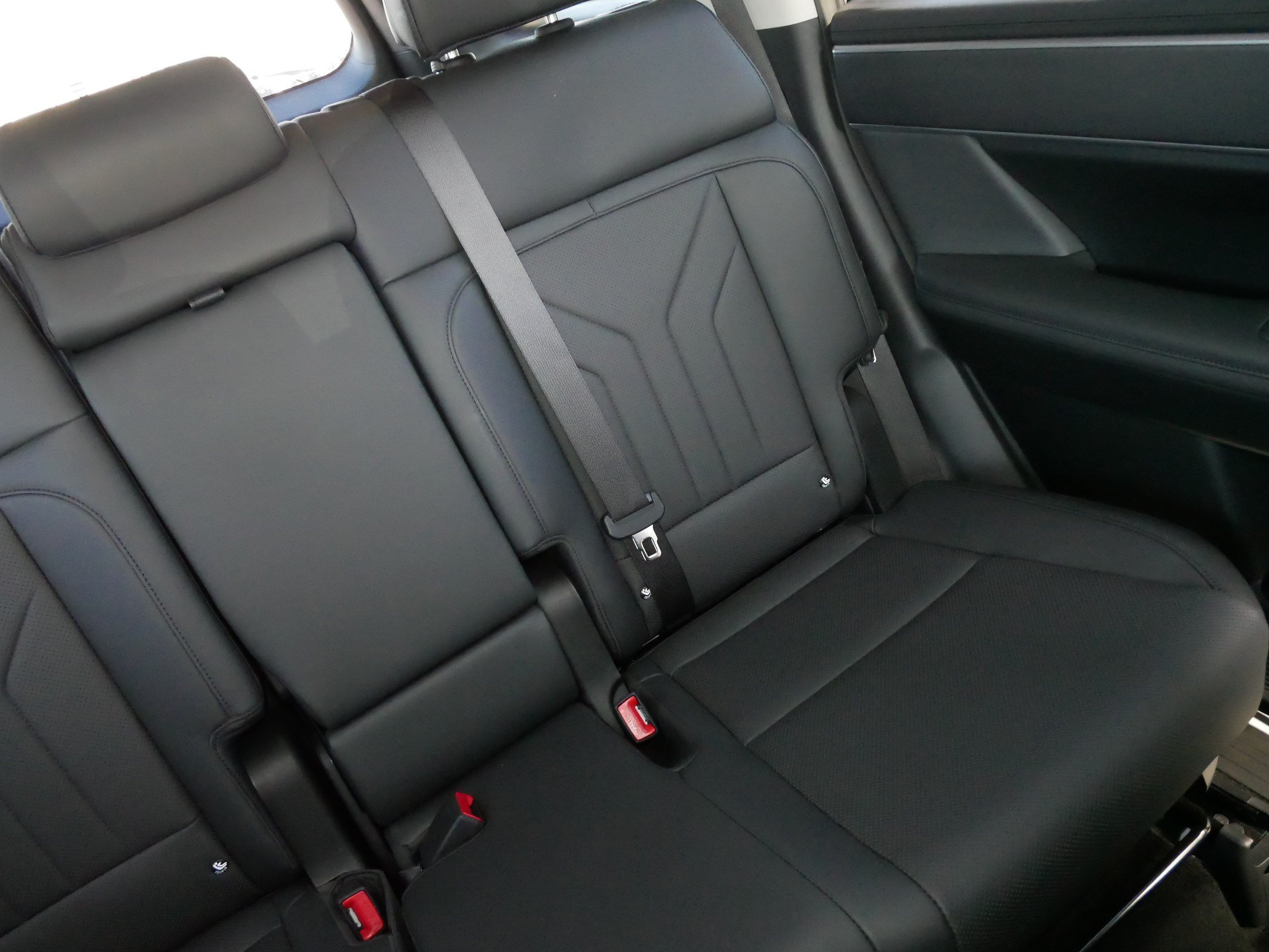 Used 2025 Hyundai Santa Fe SEL AWD/4WD image 14