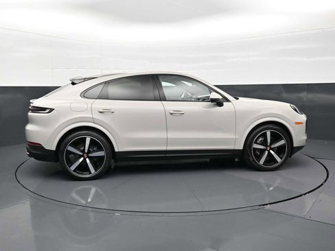 Certified 2026 Porsche Cayenne Coupe AWD/4WD image 28