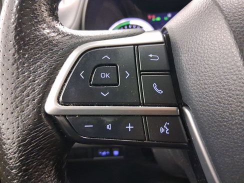 Used 2021 Toyota Sienna Limited image 14