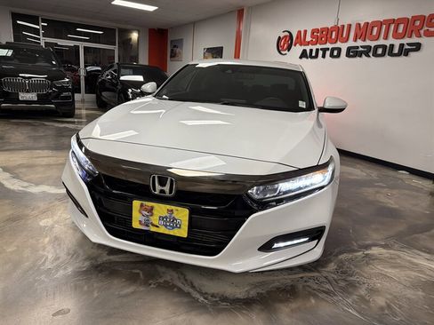 Used 2019 Honda Accord Sport image 3