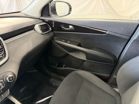 Used 2020 Kia Sorento S AWD/4WD image 25