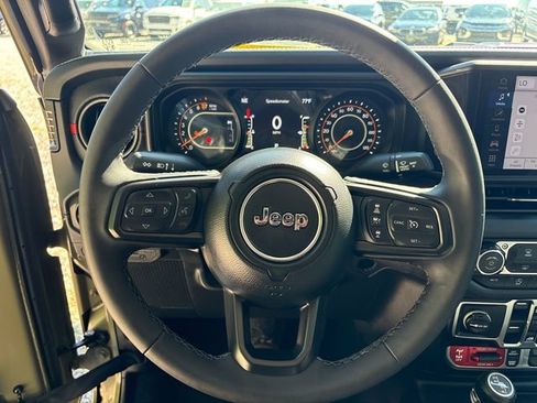 Used 2026 Jeep Gladiator Rubicon AWD/4WD image 26