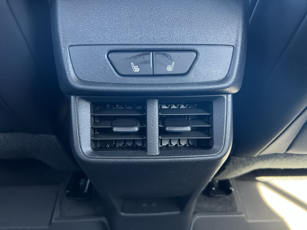 New 2026 GMC Terrain AT4 w/ Convenience Package III AWD/4WD image 40