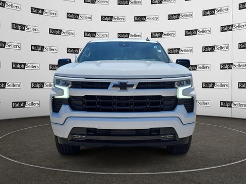 Used 2022 Chevrolet Silverado 1500 RST w/ Convenience Package II AWD/4WD image 8