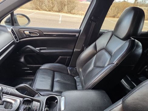 Used 2012 Porsche Cayenne S image 15