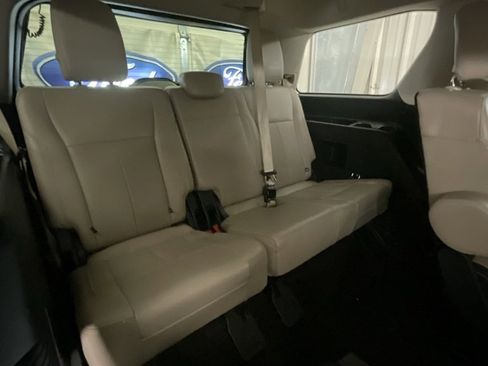 Used 2022 Ford Expedition XLT image 13