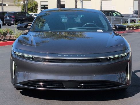 Used 2024 Lucid Air Touring image 3