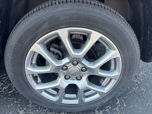 Used 2022 Jeep Compass Latitude AWD/4WD image 29