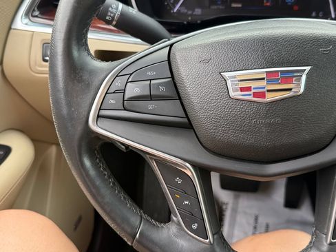 Used 2017 Cadillac XT5 Luxury w/ Driver Awareness Package FWD image 16