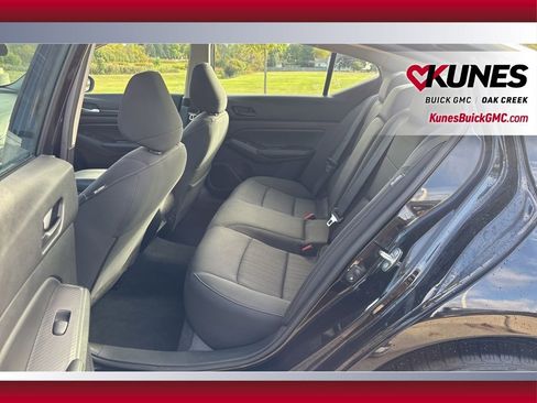 Used 2024 Nissan Altima 2.5 SV w/ SV Premium Package image 24