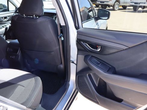 Used 2021 Subaru Outback Premium w/ Popular Package #1 AWD/4WD image 9