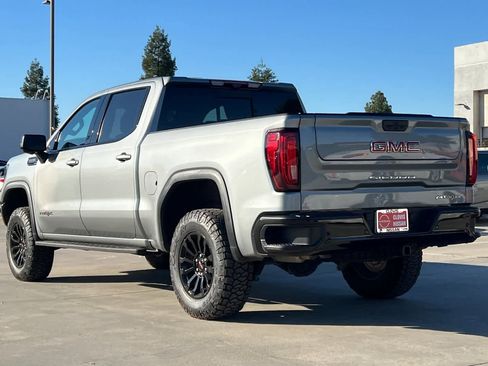 Used 2023 GMC Sierra 1500 AT4X image 7