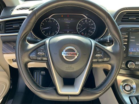 Used 2018 Nissan Maxima Platinum FWD image 16