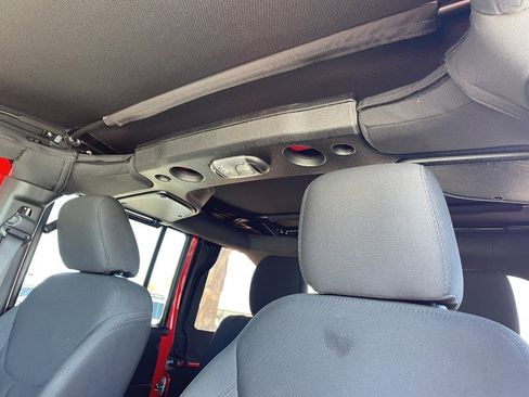 Used 2017 Jeep Wrangler Unlimited Sport w/ Connectivity Group image 12