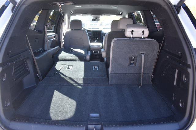 Used 2026 GMC Acadia Elevation w/ Elevation Premium Package AWD/4WD image 23