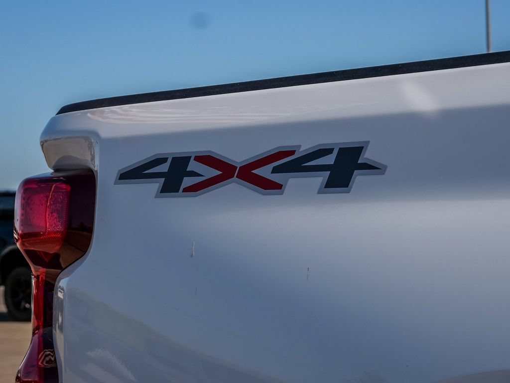 Used 2024 Chevrolet Silverado 2500 Custom w/ Custom Value Package AWD/4WD image 12
