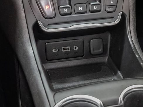 Used 2019 GMC Terrain SLE FWD image 18