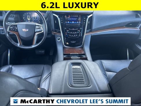 Used 2019 Cadillac Escalade Luxury image 15