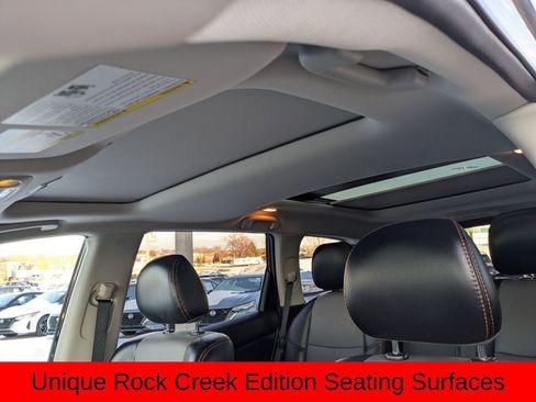 Used 2020 Nissan Pathfinder SL image 23