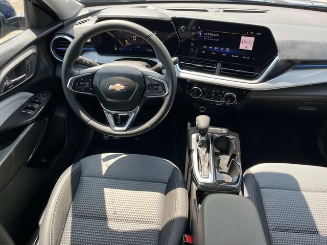 Used 2024 Chevrolet Trax LT w/ Driver Confidence Package FWD image 15