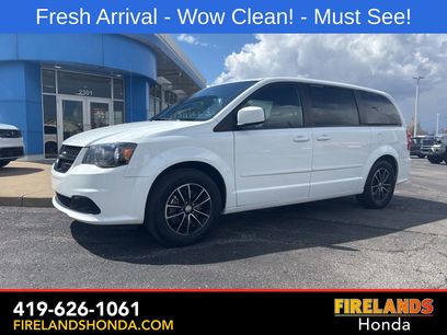 Used 2017 Dodge Grand Caravan SE