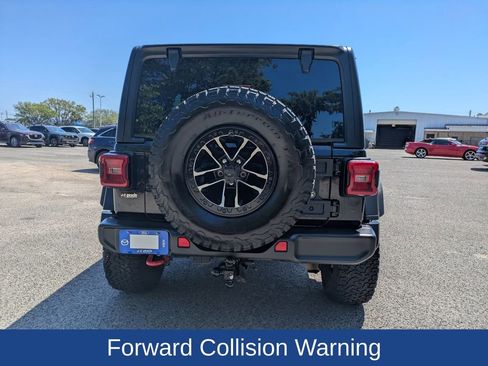 Used 2024 Jeep Wrangler Unlimited Rubicon w/ XTREMEE 35" Tire Package AWD/4WD image 5